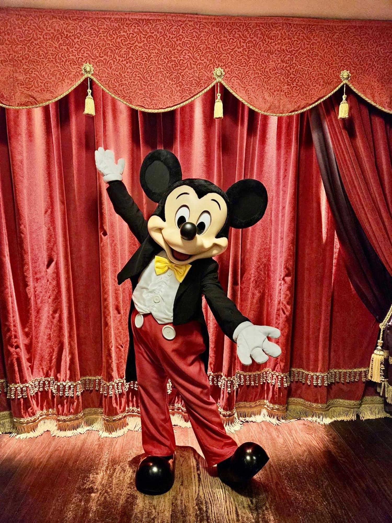 ביוסי-סיינט-ג'ורג' Studio Easy Check-In 8 Mins Disneyland 35 Mins Paris Free Starbucks Coffee Parking Wifi מראה חיצוני תמונה