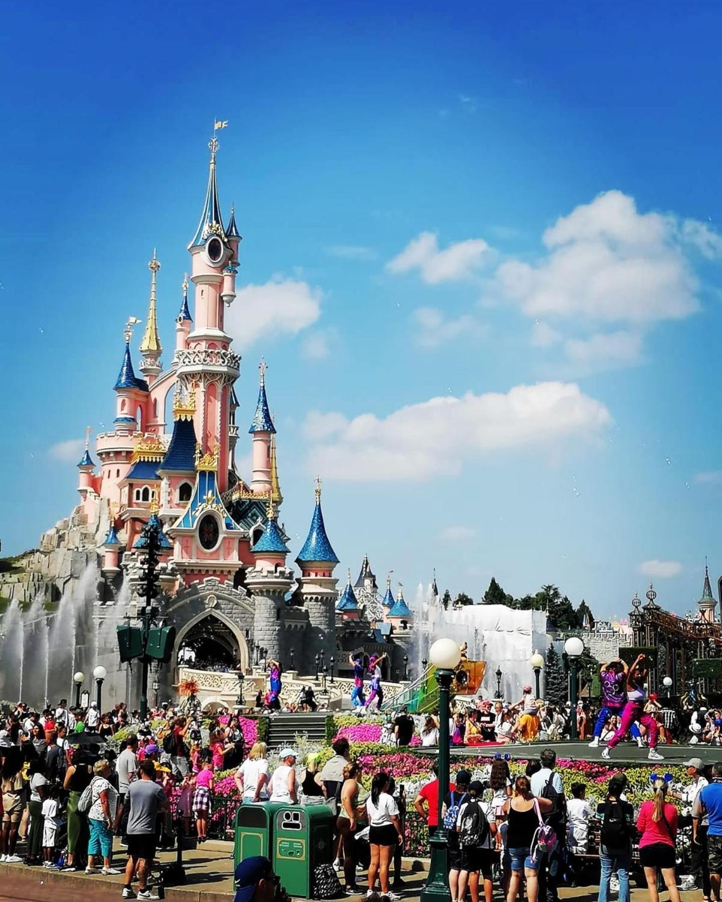 ביוסי-סיינט-ג'ורג' Studio Easy Check-In 8 Mins Disneyland 35 Mins Paris Free Starbucks Coffee Parking Wifi מראה חיצוני תמונה